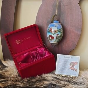 BRAND NEW Ne'Qwa Art Special Production Reverse Hand Painted Ornament